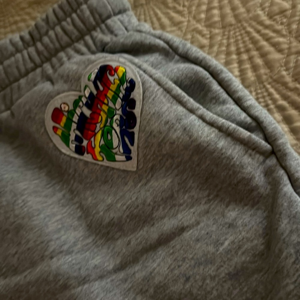 Michael Kors Rainbow Collection 2pc Short set Tshirt & Jogger Shorts Grey EUC - Picture 12 of 16